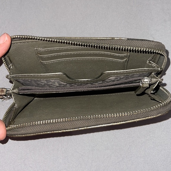 MICHAEL KORS WRISTLET - Picture 6 of 7